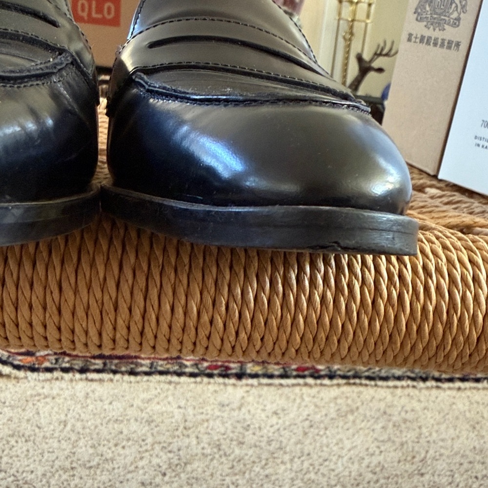 Everlane Black Leather Slip-On Loafers - Picture 10 of 10